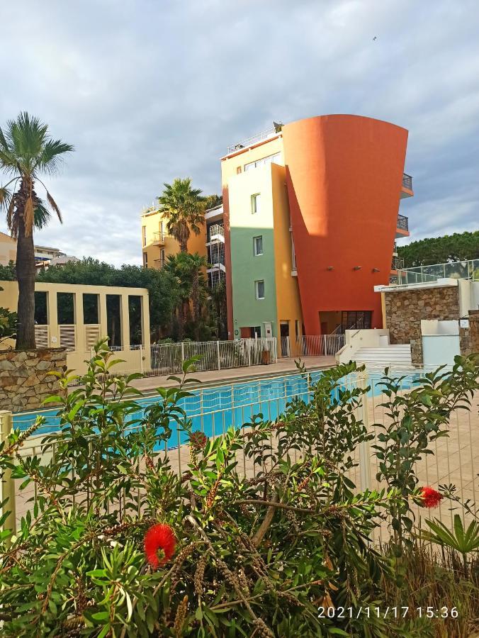 Rooftop- Jacuzzi - Terrasse - Parking Apartment Antibes Luaran gambar
